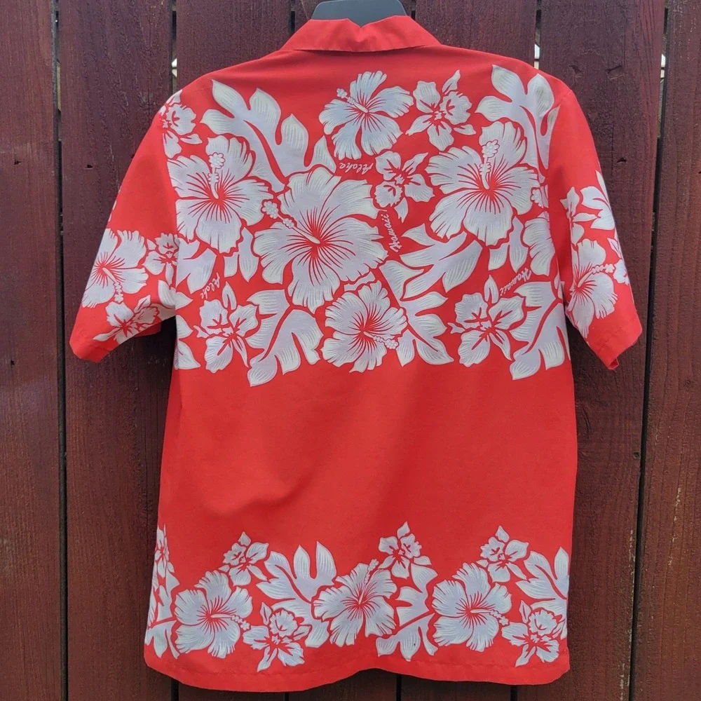 Aikane Hawaii Mens Vintage Red Hibiscus Floral Aloha Camp Shirt Style Medium